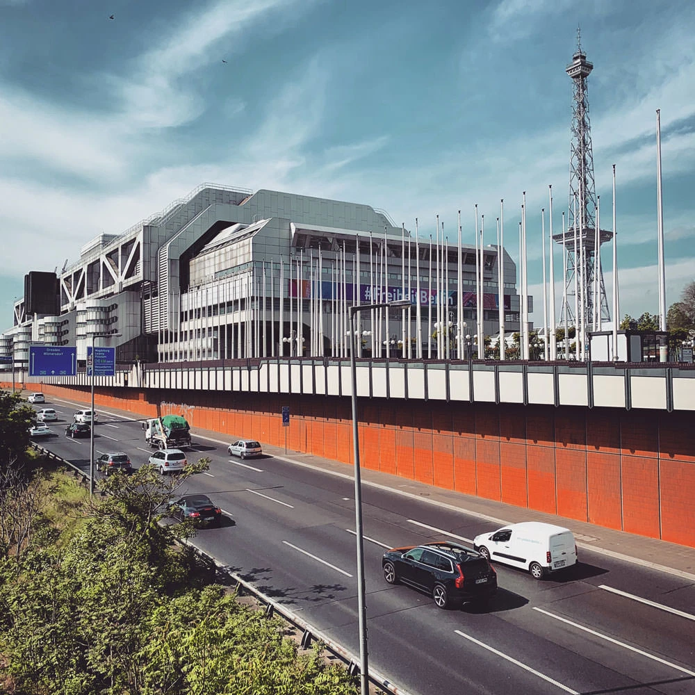 06830-8e1c9-47936181697-33d5285213-o