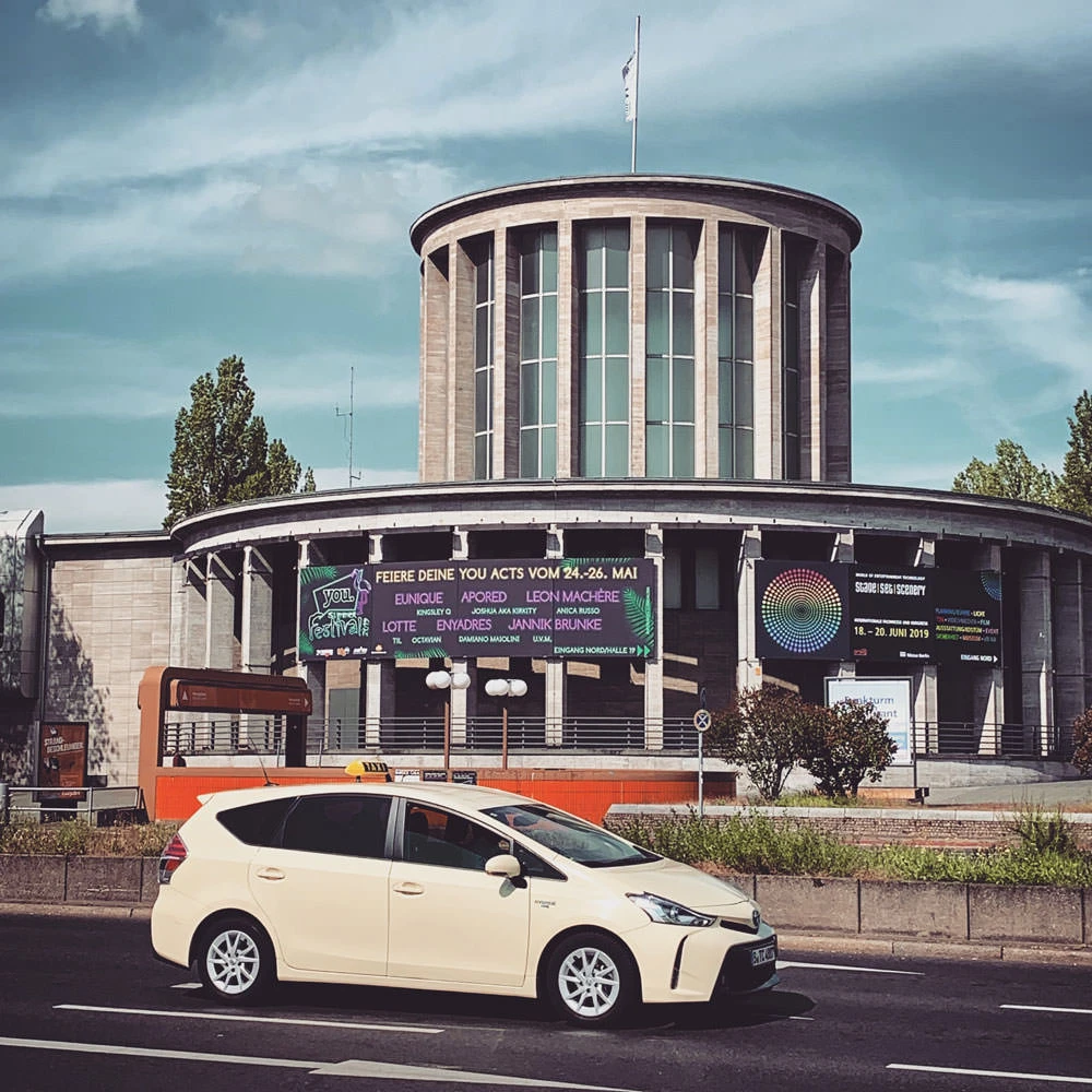 71135-b887c-47936181607-0fda40a40b-o