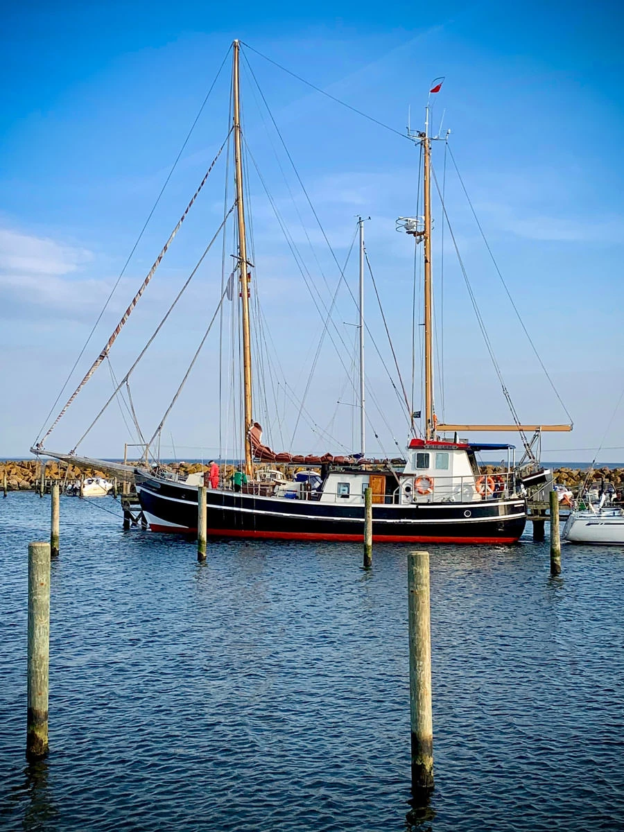 a0476-a8e80-47718171762-9873296a3e-o