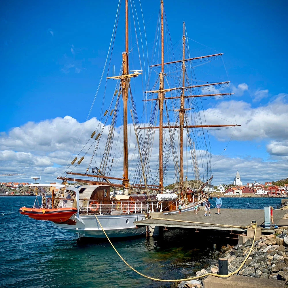 1fa57-1d18d-48611074718-0c4c831276-o